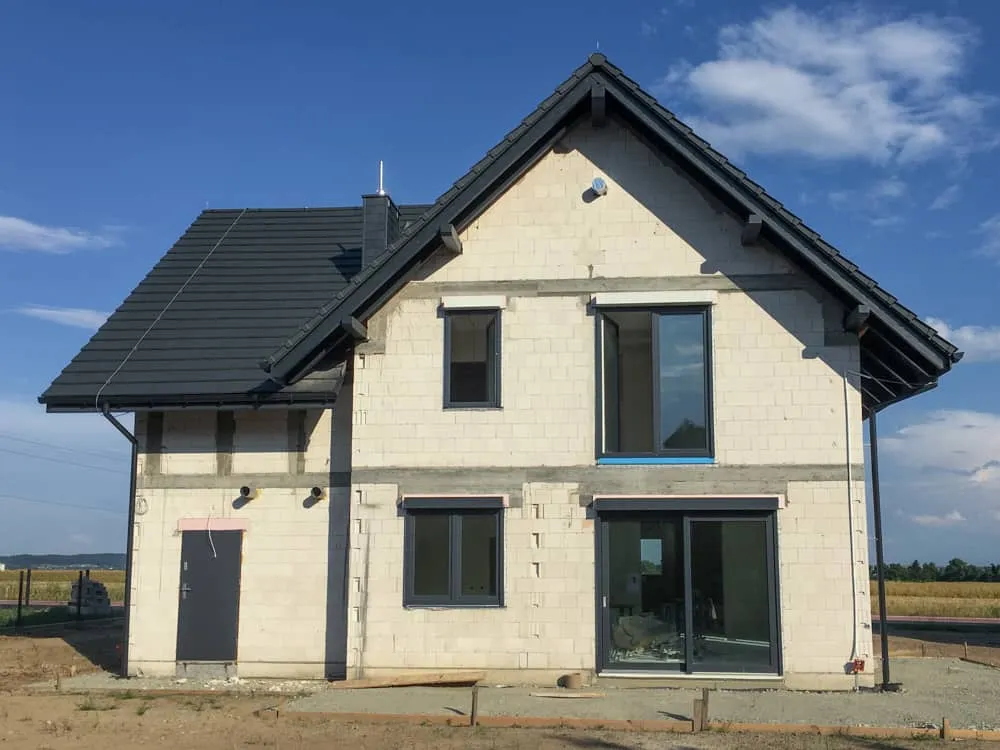 Budowa domu jednorodzinnego – przygotowanie instalacji pod smart home